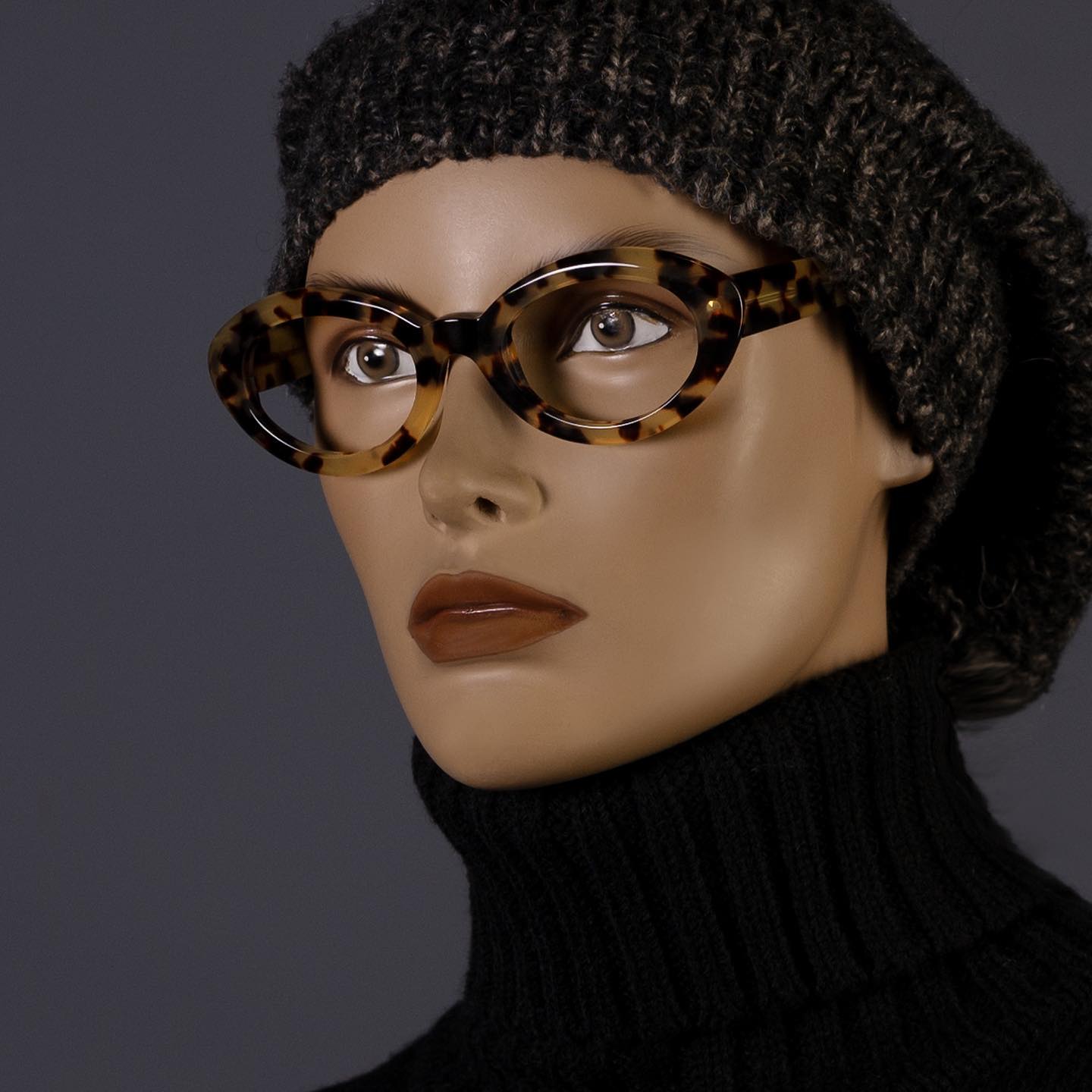 Modello MARI un classico della collezione Ottica Mantovani. 

👓 Ottica Mantovani Venezia dal 1871, occhiali d’autore per donna e uomo.

ℹ️ Visita il nostro sito per vedere tutta la nostra produzione www.otticamantovani.it

📞 Chiamaci per informazioni +39 0415223427

#manichino #manikin #sunglasses #otticamantovani #otticamantovanivenezia #lunettes #brillen #brillenstyling #ottica #designedinvenice #glasses #madeinitaly  #eyeglasses #eyewear  #eyewearfashion #eyes #vision #occhiali #optometry  #stylish #design #occhialidavista #uniqueeyewear #eye #opticalshop #ophthalmology #eyewearstyle #cool #glassesstyle #sunglass
